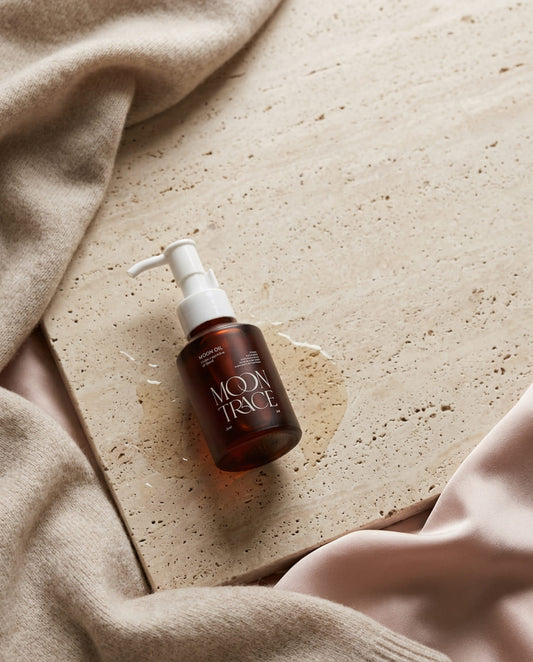 the moon trace moon duet box with herbal ritual oil, designed for feminine wellness and cycle-based self-care